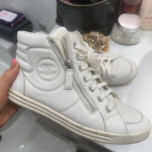 CHANEL White high top sneakers